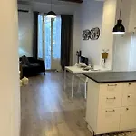 Lägenhet Rg House